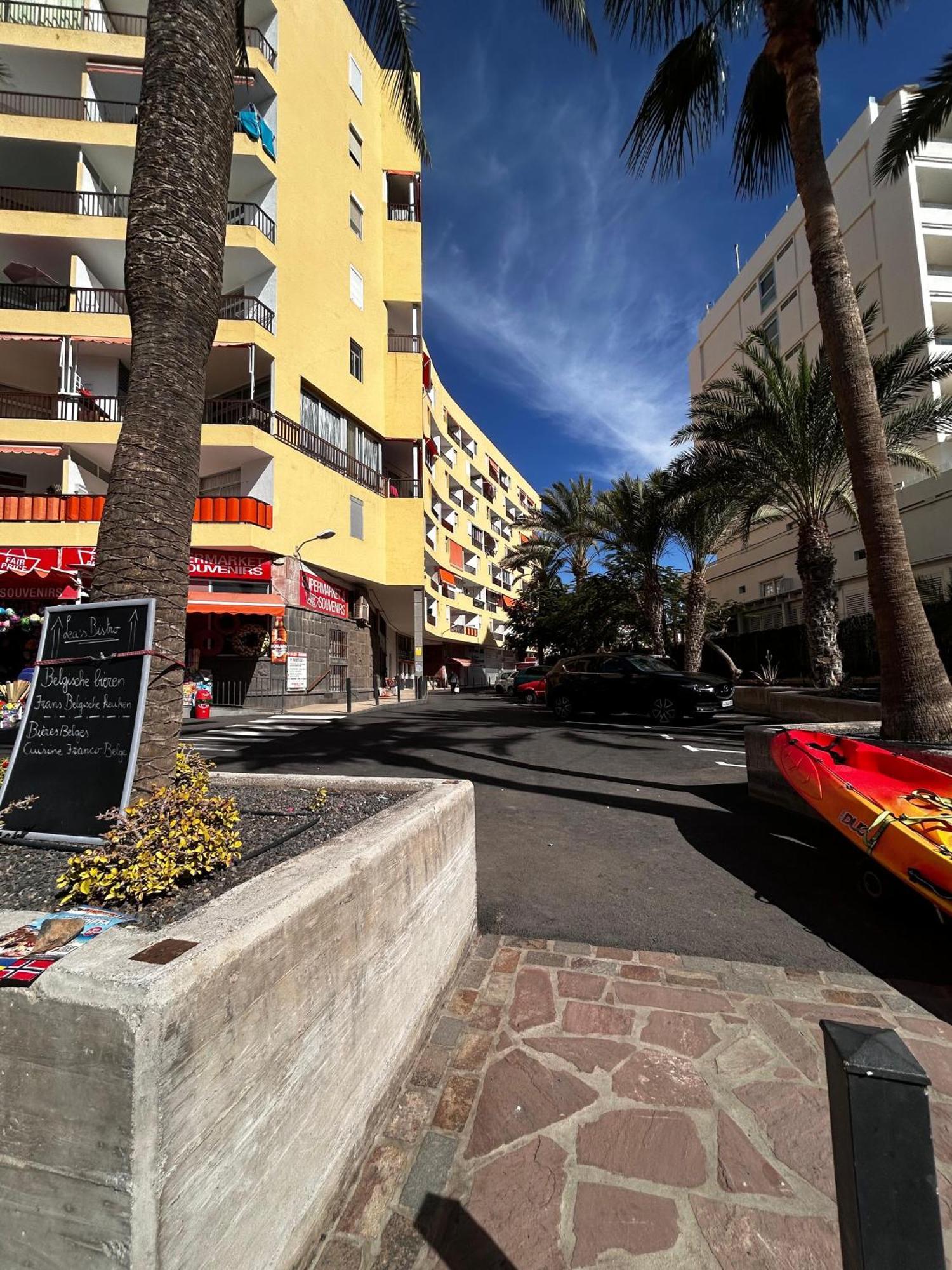 Apartamento En Los Cristianos Edificio Guayero エクステリア 写真
